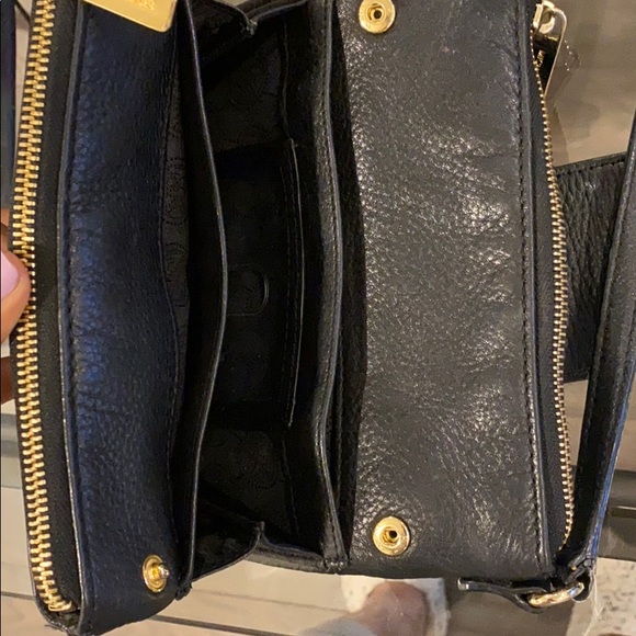 Authentic Michael Kors Double Zipper Crossbody - Picture 3 of 7